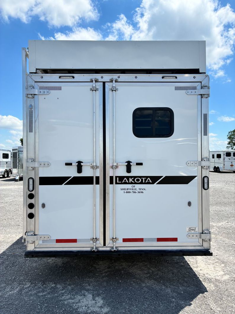 Trailer Photo 27