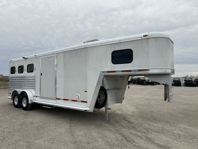 Trailer Photo 14