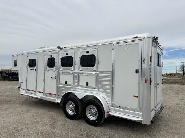 Trailer Photo 16