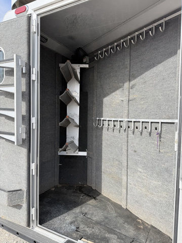 2015 Platinum Coach 4h 15'6 sw slide out side load