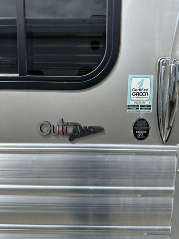 Trailer Photo 11