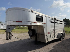 2014 Stock horse WW 3H GN W/ 2' Tack Room