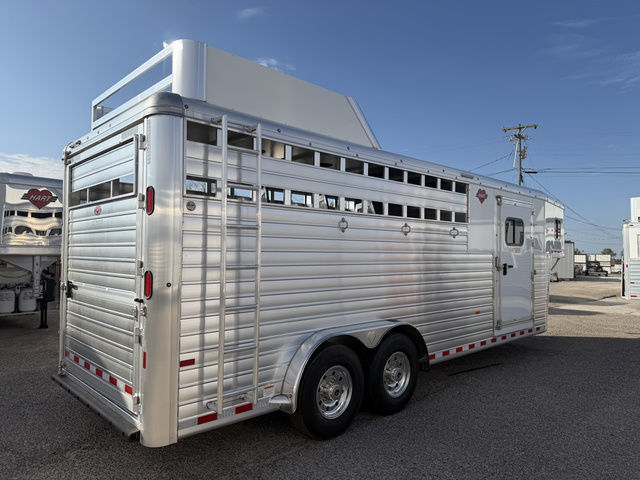 Trailer Photo 8