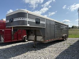 1999 Stock horse Bison Trailers Sock Trailer