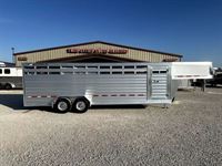 2026 Stock horse Featherlite Trailers 24' Stock Gooseneck 8117