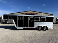 2016 3 horse Featherlite Trailers 3 Horse Gooseneck 8541