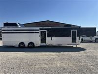 2023 Stock horse Sundowner 8010 Horizon Stock Combo