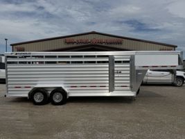 2026 Stock horse Featherlite Trailers 20' Stock Gooseneck 8117