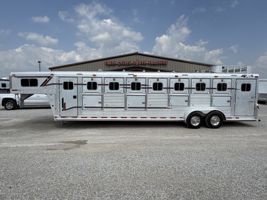 1999 7 horse 4-Star Trailers 7 Horse Gooseneck