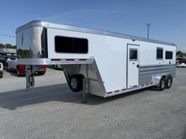 2026 2 + 1 horse Featherlite Trailers 2+1 Gooseneck 9500