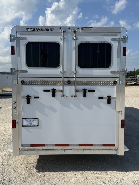 Trailer Photo 7