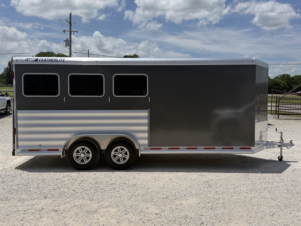 Trailer Photo 5