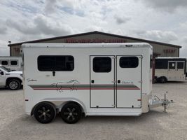 2027 2 horse Sundowner 2 Horse Bumper Pull Charter SE