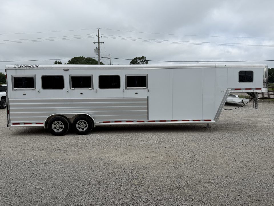 Trailer Photo 4