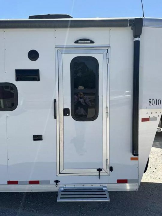 Trailer Photo 3