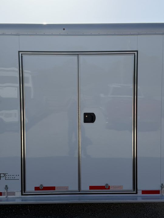 Trailer Photo 10