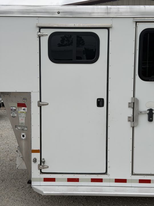 Trailer Photo 12