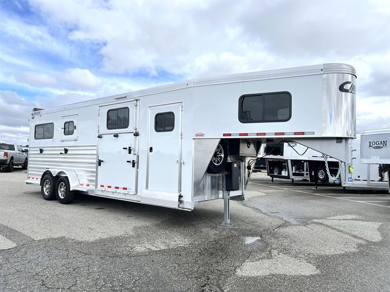 2023 Cimarron Norstar Warmblood 2 + 1