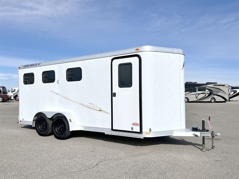 2001 Featherlite 3HBP