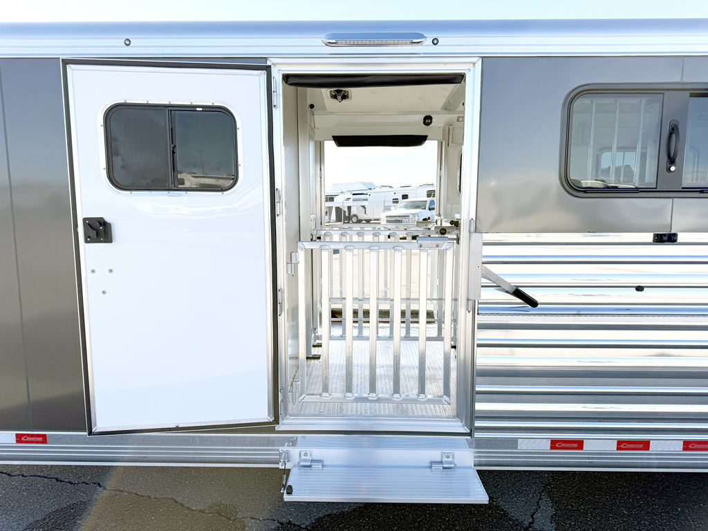 Trailer Photo 5