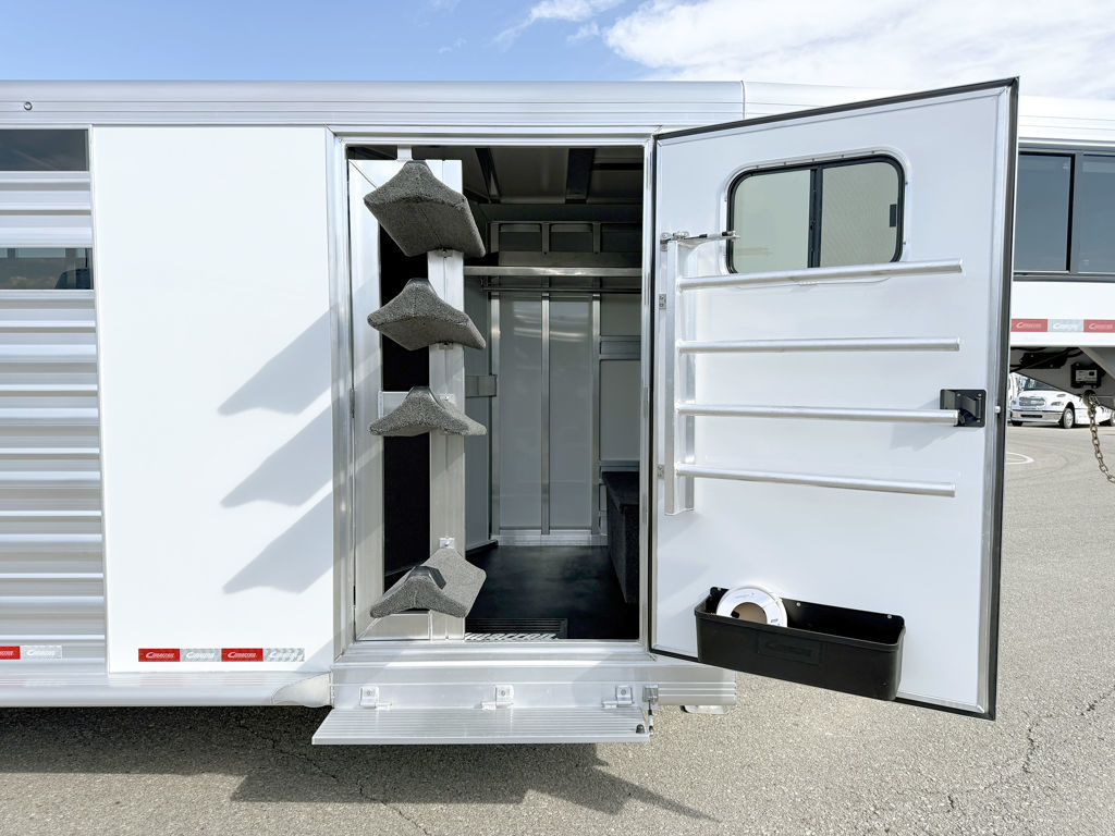 Trailer Photo 3