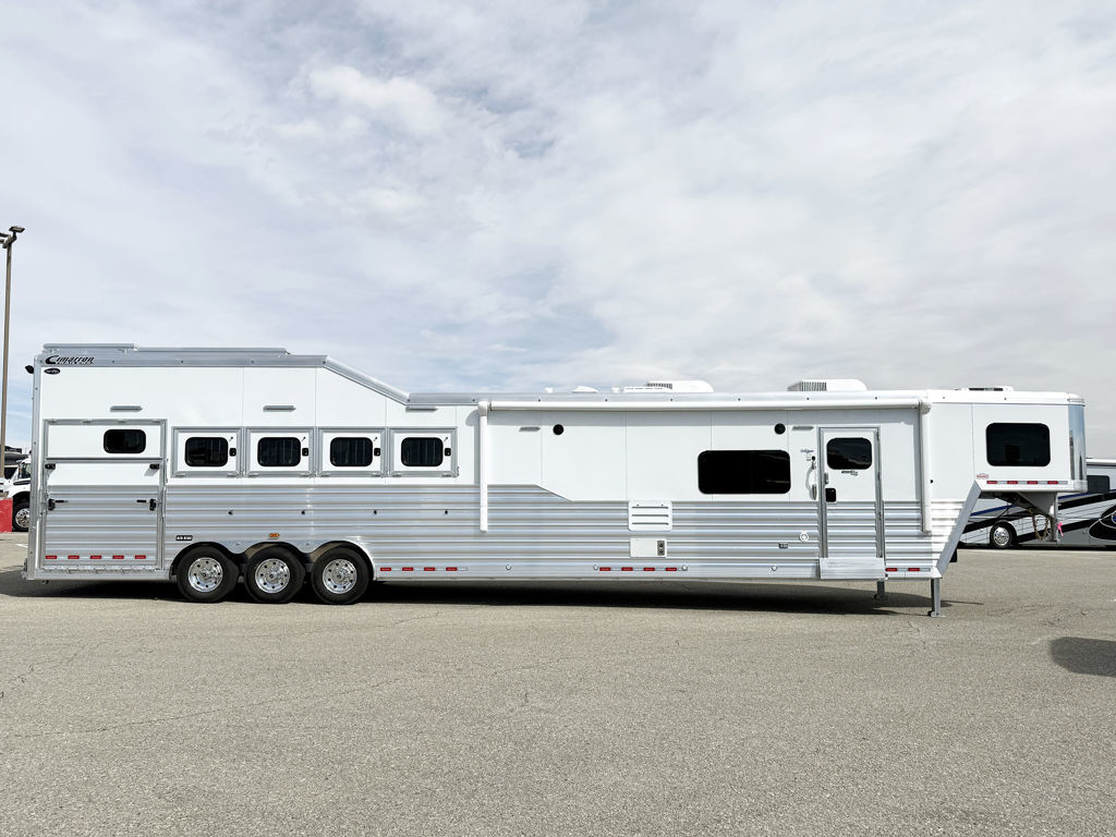 Trailer Photo 2