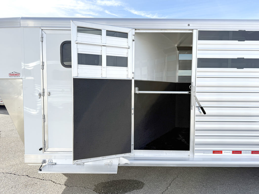 Trailer Photo 14