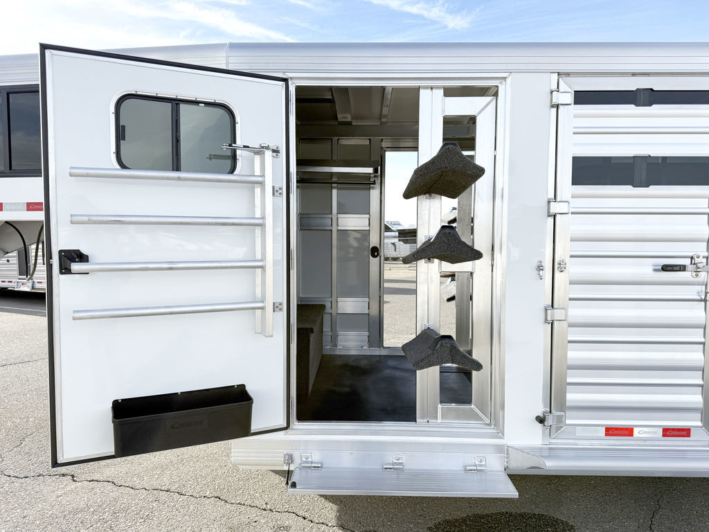 Trailer Photo 16