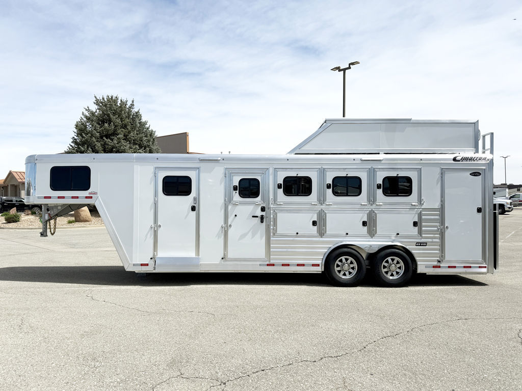 Trailer Photo 11