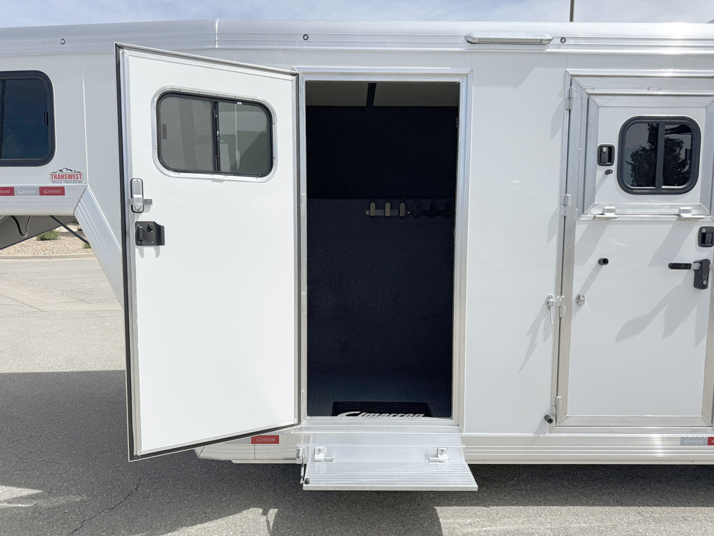 Trailer Photo 16