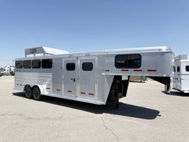 2026 4 horse Logan Coach Riot 4HGN