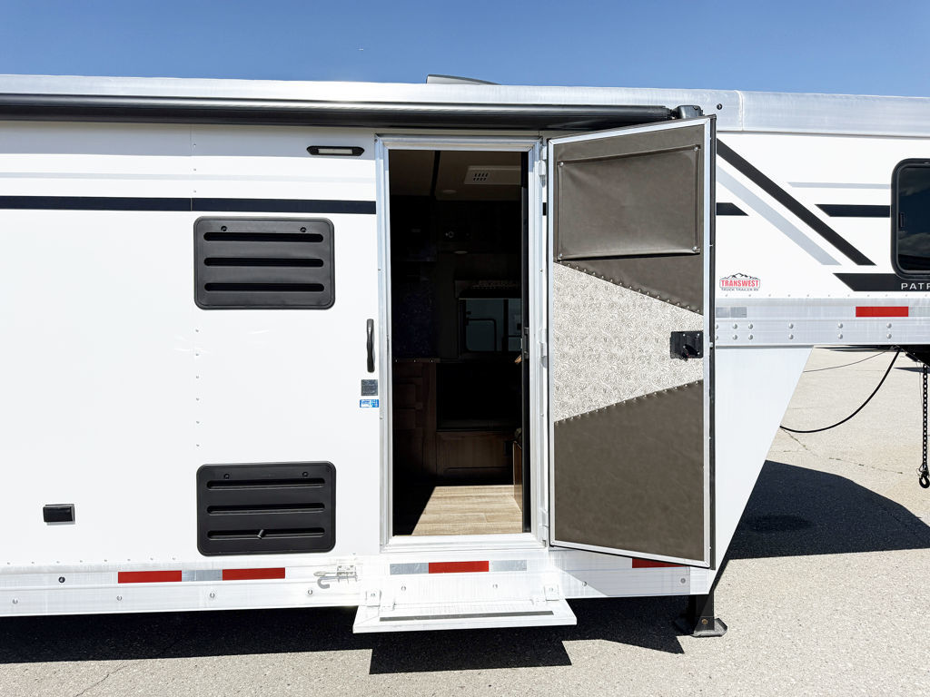 Trailer Photo 3