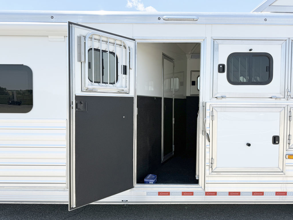 Trailer Photo 24
