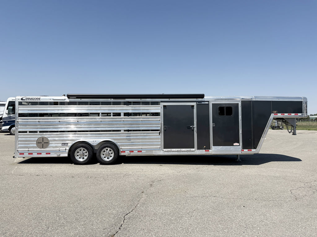 Trailer Photo 2