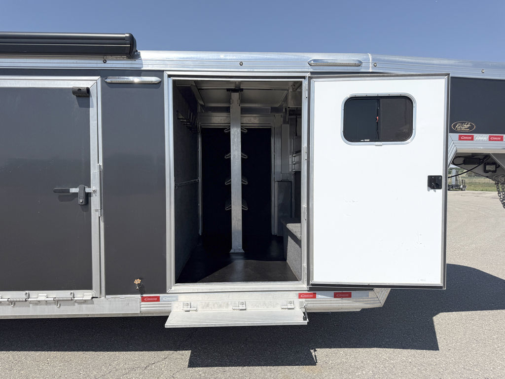 Trailer Photo 3