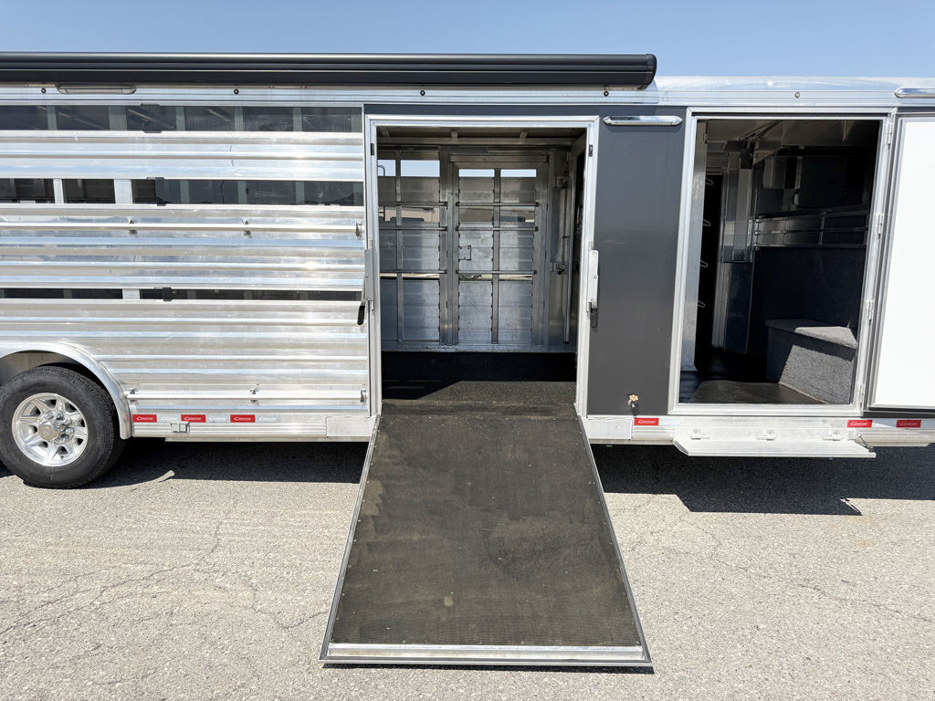 Trailer Photo 6