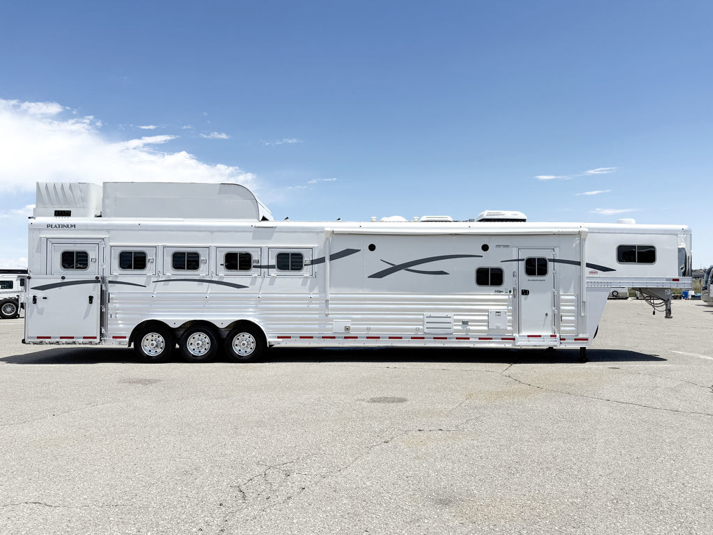 Trailer Photo 2