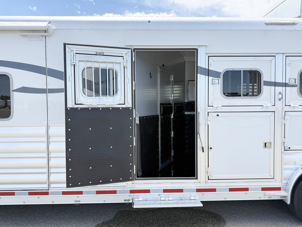 Trailer Photo 23