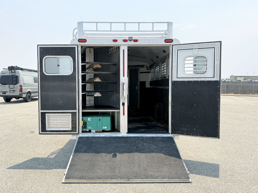 Trailer Photo 15