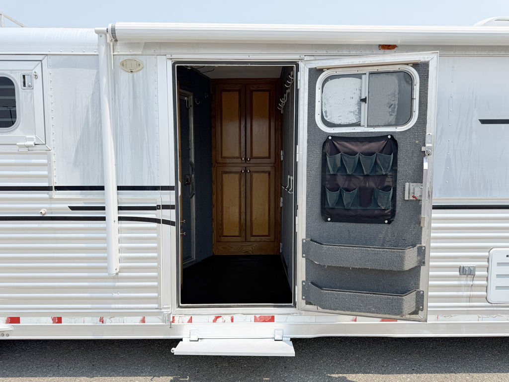 Trailer Photo 3