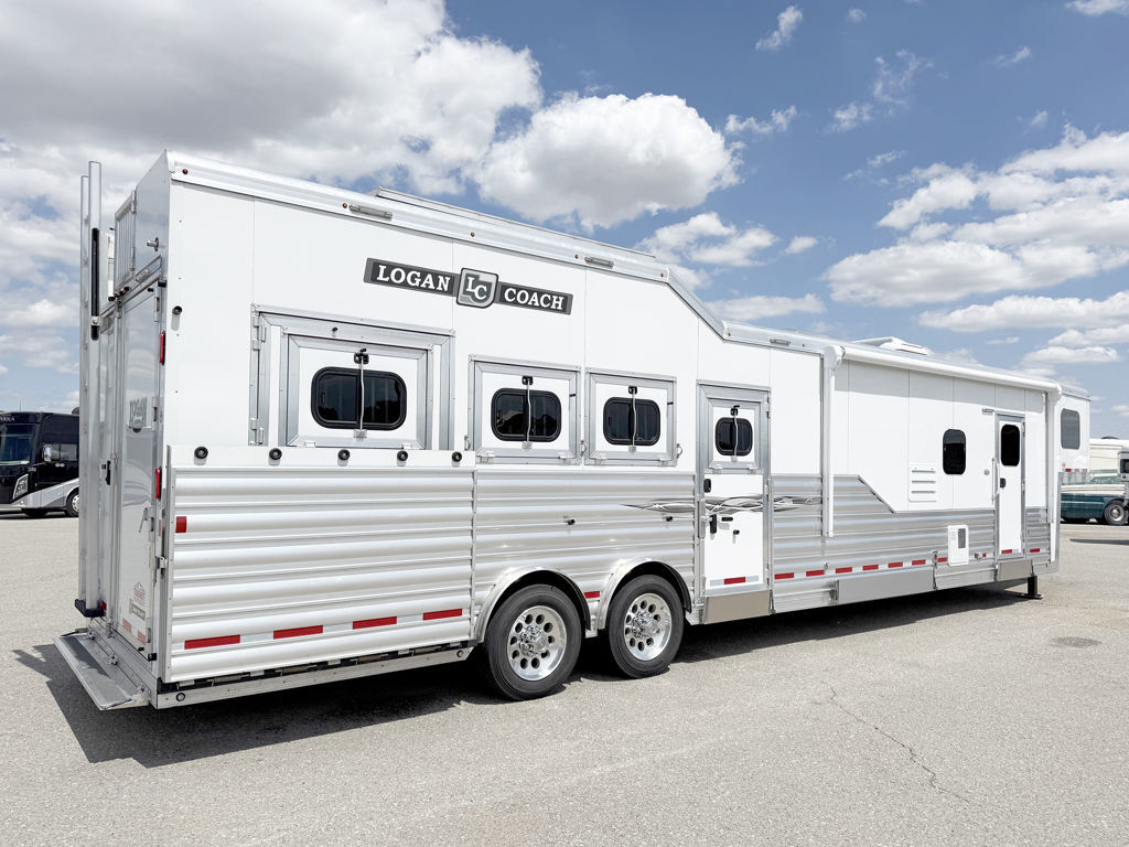 Trailer Photo 17