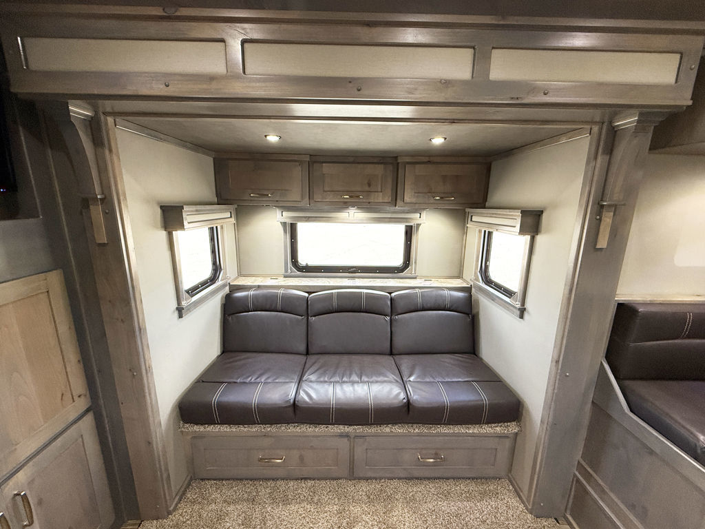 Trailer Photo 7