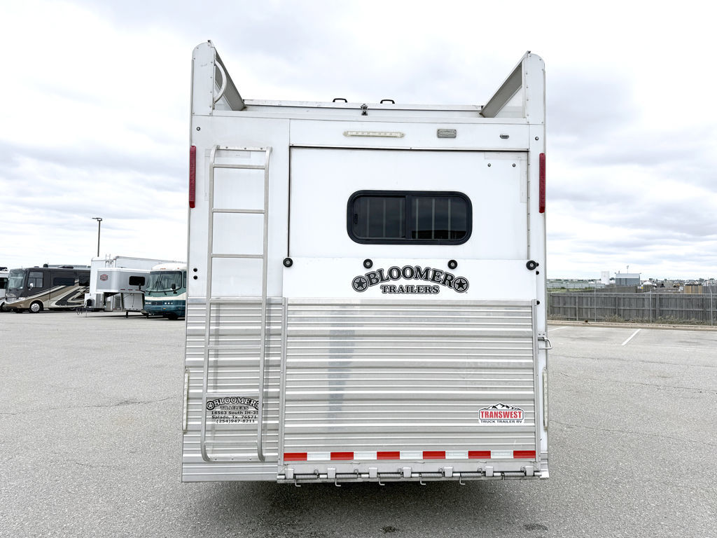 Trailer Photo 7
