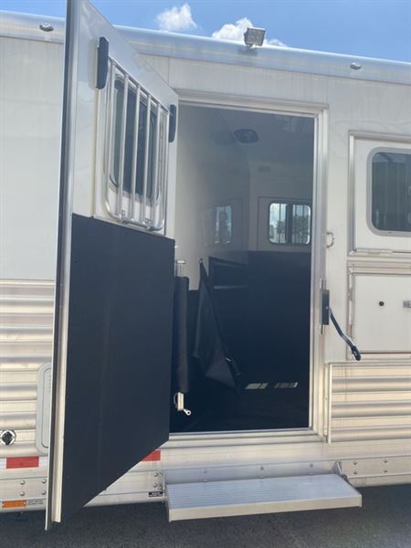 Trailer Image
