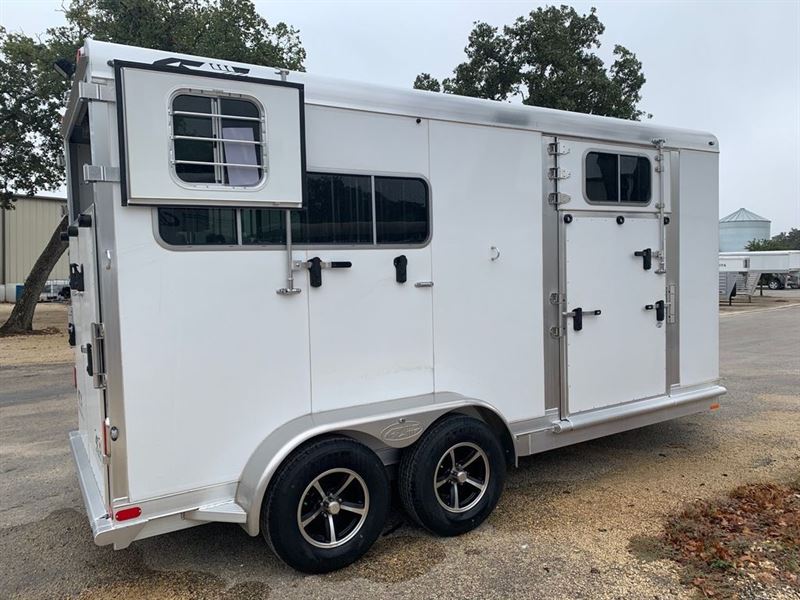 2022 4 Star 2 Horse With Front Ramp And Storage On Order