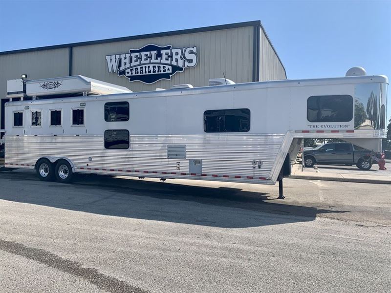 Used Bloomer Horse trailers for sale
