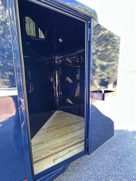 2026 Valley 3800 hybrid 3-horse bumper pull slant