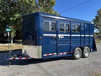 2026  horse Valley 3800 Hybrid 3-Horse Bumper Pull Slant