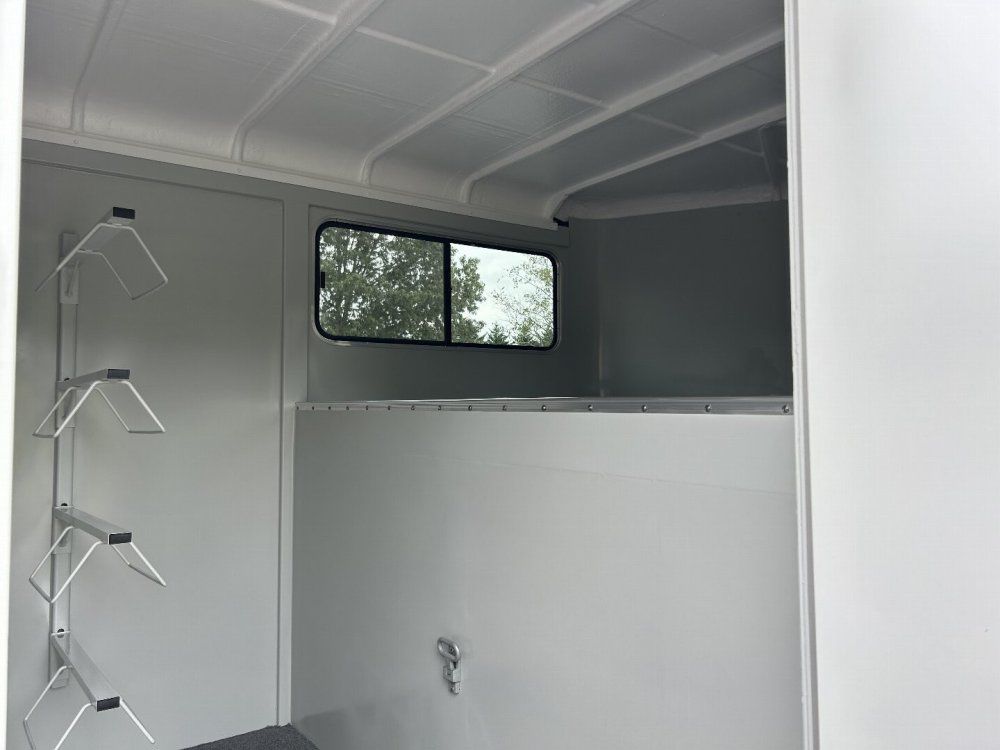 Trailer Photo 17